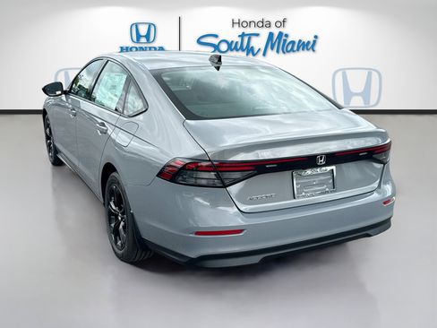 New 2025 Honda Accord SE image 4