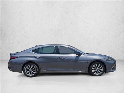 Used 2020 Lexus ES 300h w/ Premium Package FWD image 4