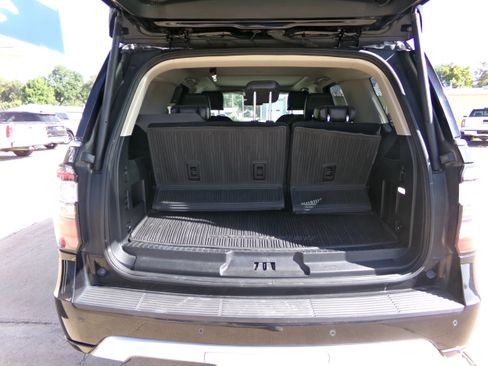 Used 2020 Ford Expedition Platinum image 15