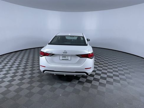 New 2025 Nissan Sentra SV image 8