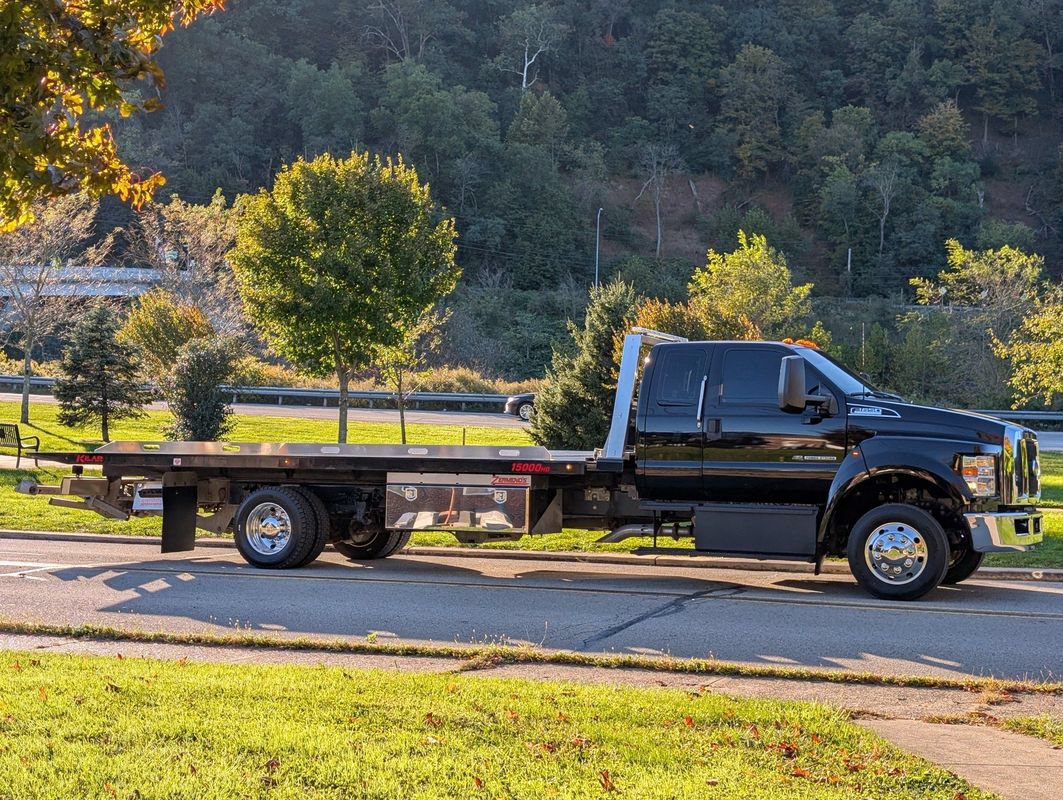 Used 2026 Ford F650 2WD SuperCab Super Duty image 4