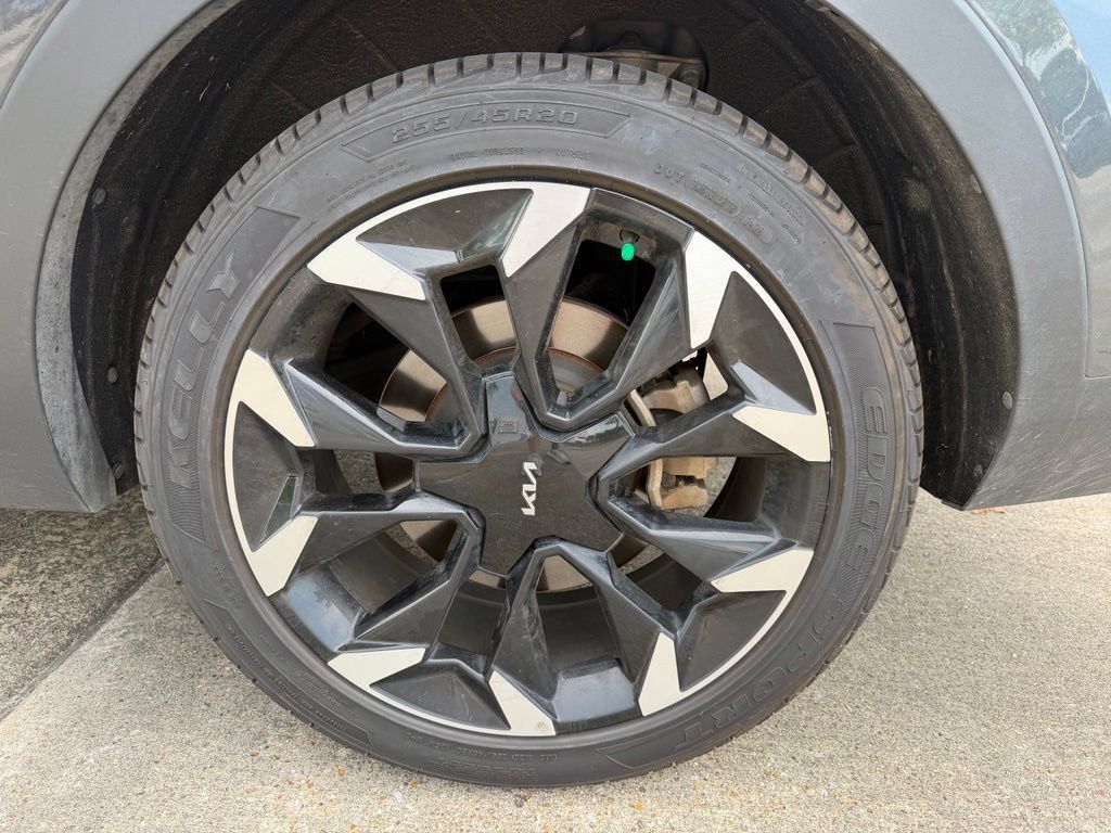 Used 2024 Kia Sorento EX FWD image 5