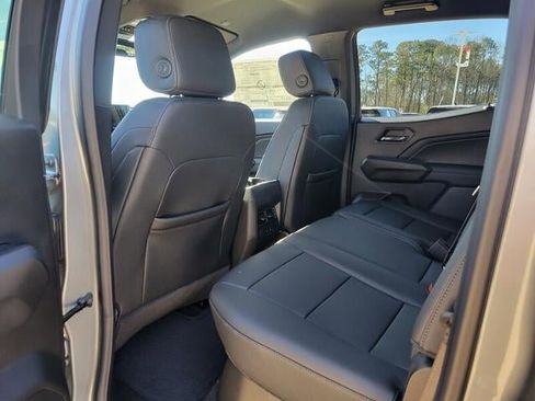 New 2025 Chevrolet Colorado LT w/ LT Convenience Package image 23