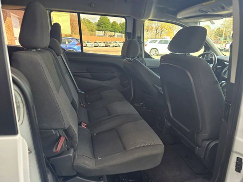 Used 2018 Ford Transit Connect XL image 14