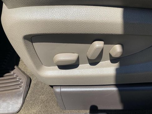 Used 2014 Chevrolet Silverado 1500 LTZ RWD image 17