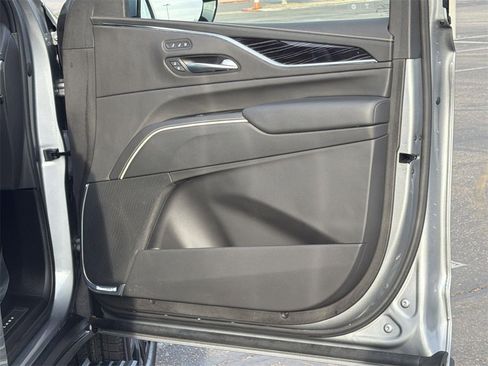 Certified 2023 Cadillac Escalade ESV Sport w/ LPO, ONYX Package image 34