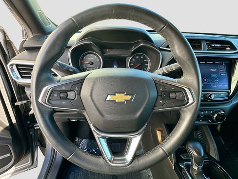 Used 2021 Chevrolet TrailBlazer ACTIV w/ Sun and Liftgate Package image 11