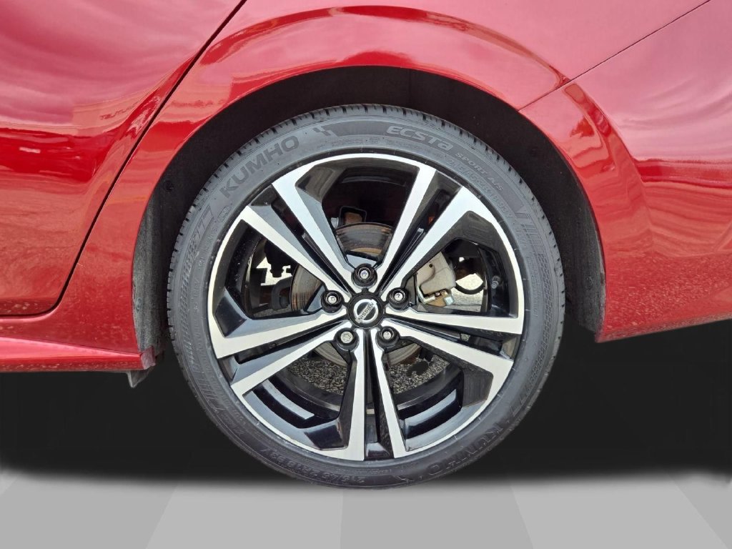 Used 2023 Nissan Sentra SR w/ SR Premium Package FWD image 11