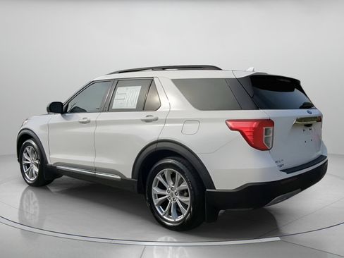 Certified 2020 Ford Explorer XLT w/ Equipment Group 202A image 19