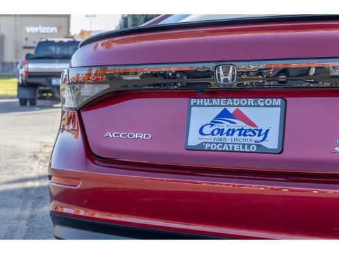 Used 2024 Honda Accord Sport image 27