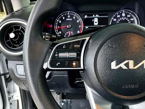 Used 2023 Kia Forte LXS image 10
