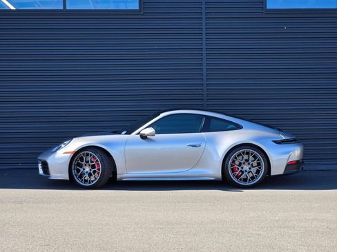 Certified 2025 Porsche 911 Carrera S RWD image 3