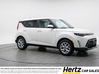 Used 2025 Kia Soul LX w/ LX Technology Package