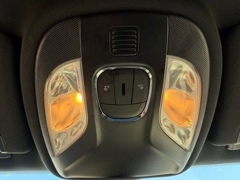 Certified 2024 Jeep Compass Limited image 30