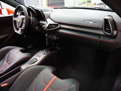 Used 2013 Ferrari 458 Italia Coupe image 19