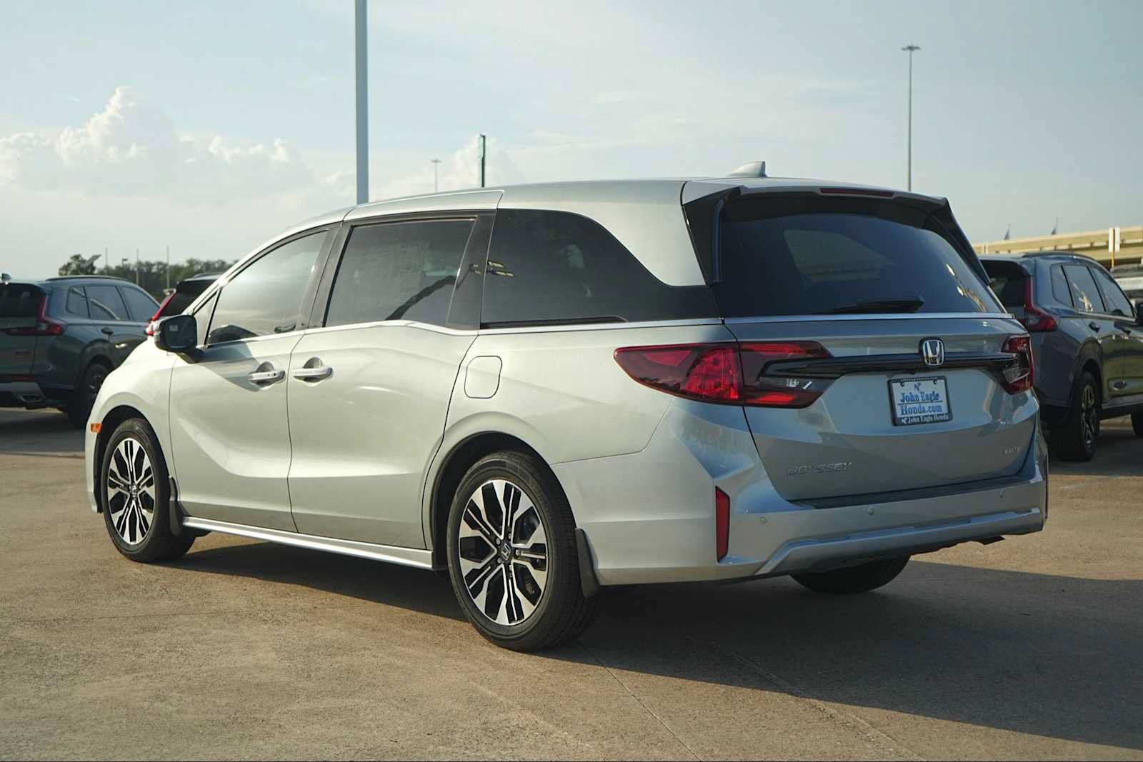 New 2027 Honda Odyssey Elite image 4