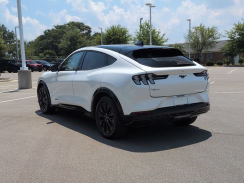 Used 2025 Ford Mustang Mach-E Premium w/ Sport Appearance Package AWD/4WD image 6