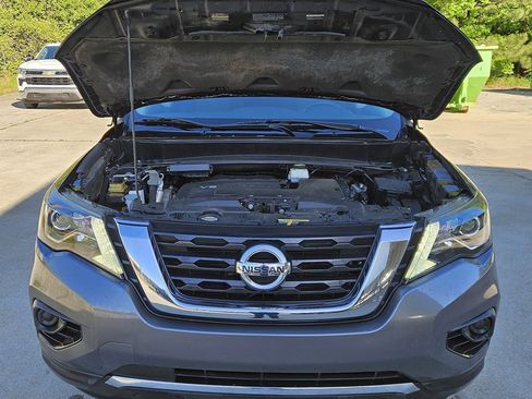 Used 2019 Nissan Pathfinder S image 13