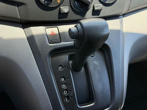Used 2021 Nissan NV200 S w/ Sliding Door Glass Package FWD image 18