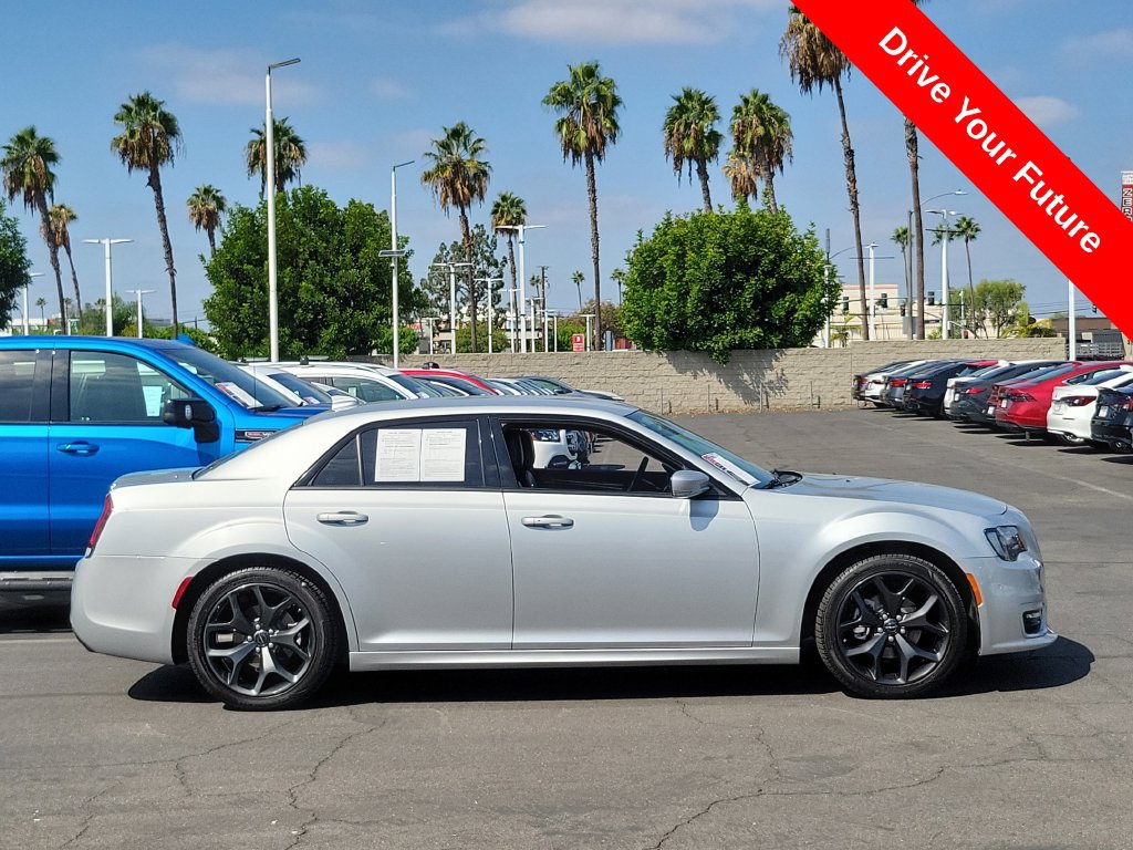 Used 2023 Chrysler 300 Touring L w/ Safetytec Plus Group RWD image 31
