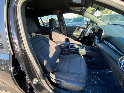 Used 2025 Chevrolet Equinox LT image 27