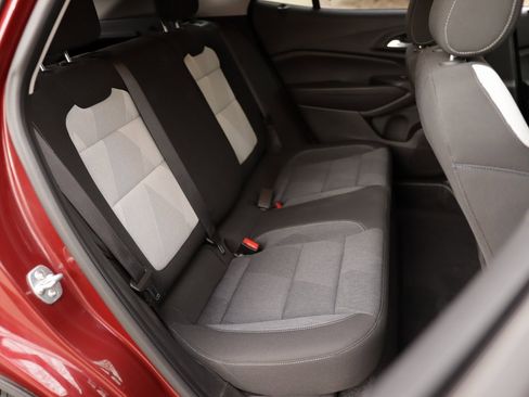 Used 2024 Chevrolet Trax LS w/ LS Convenience Package image 24