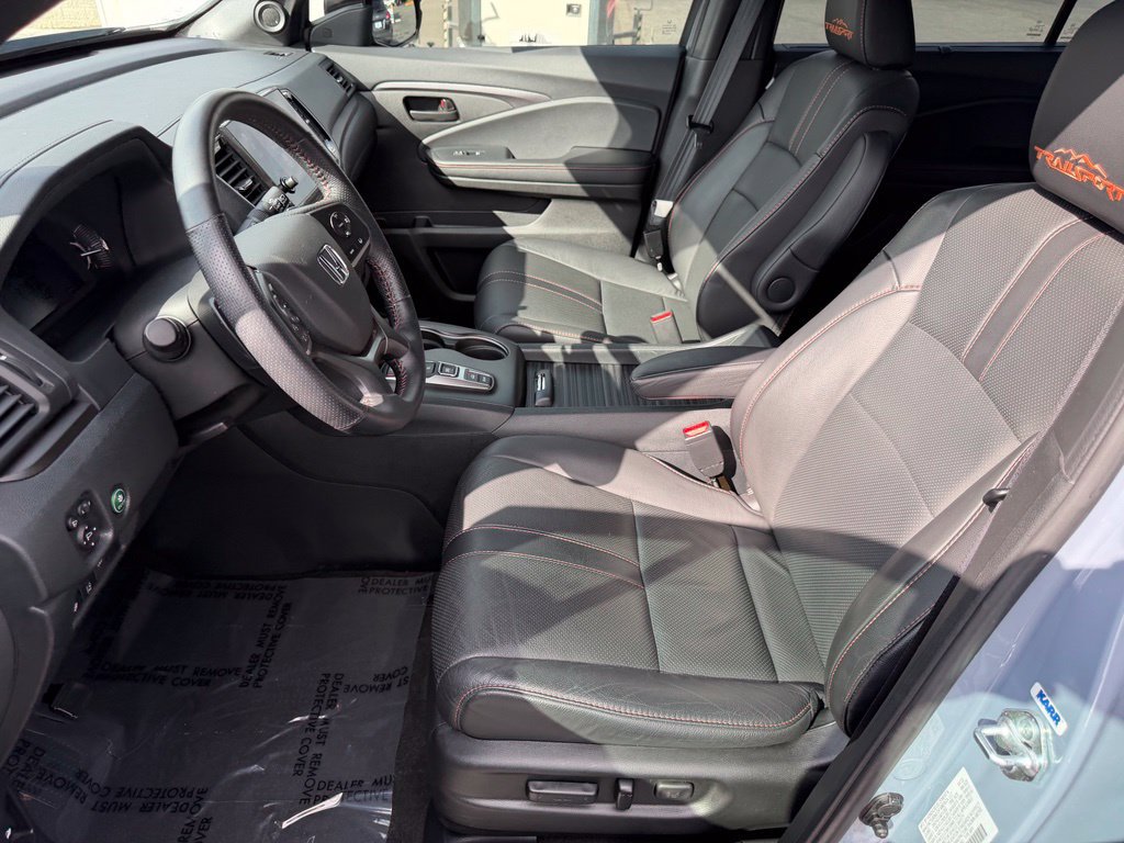 Used 2022 Honda Passport TrailSport image 12