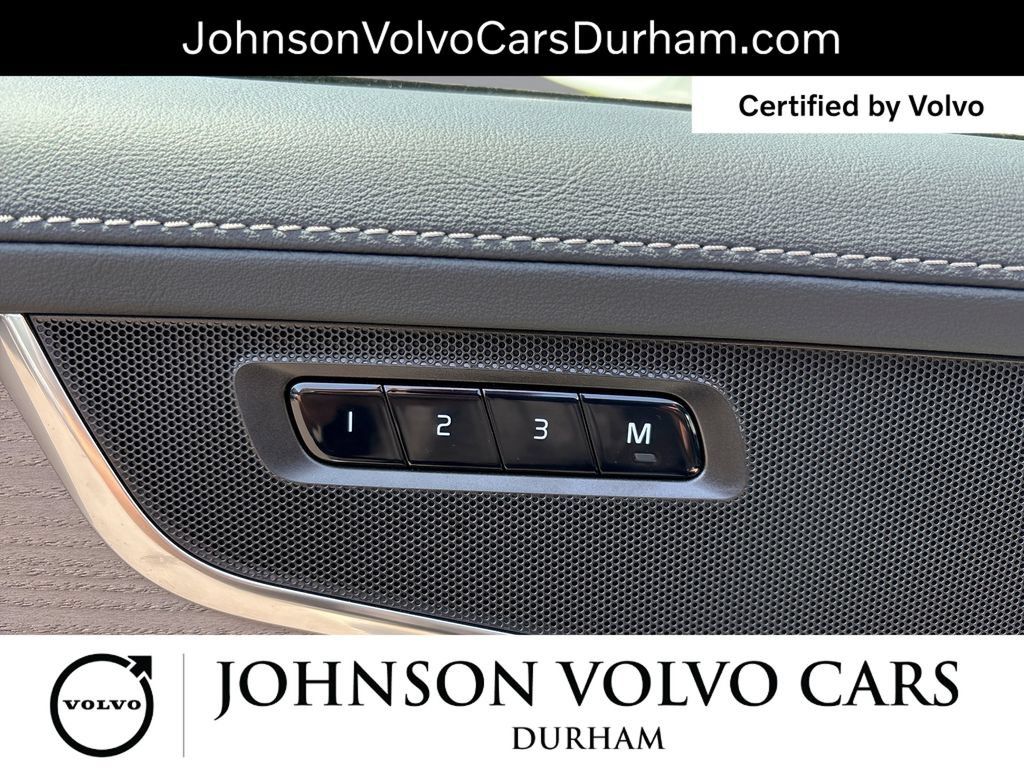 Certified 2025 Volvo XC90 B5 Core AWD/4WD image 16