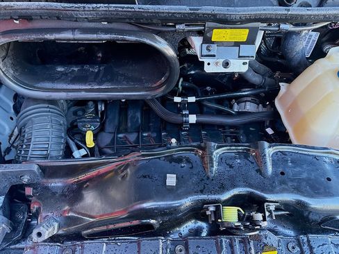 Used 2025 RAM ProMaster 2500 w/ U-Haul Equipment Group FWD image 27