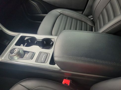 Used 2021 Ford Edge SEL w/ Convenience Package FWD image 20