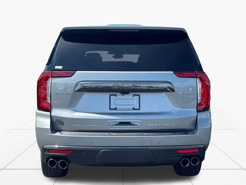 Used 2024 GMC Yukon XL Denali Ultimate AWD/4WD image 4
