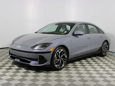 Used 2023 Hyundai Ioniq 6 SEL RWD image 3