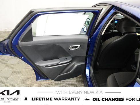 New 2026 Kia K4 FWD image 11