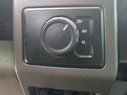 Used 2019 Ford F350 XL w/ Power Equipment Group AWD/4WD image 9