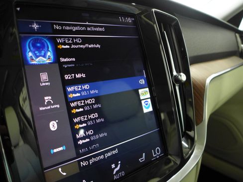 Used 2020 Volvo S60 T5 Momentum image 22