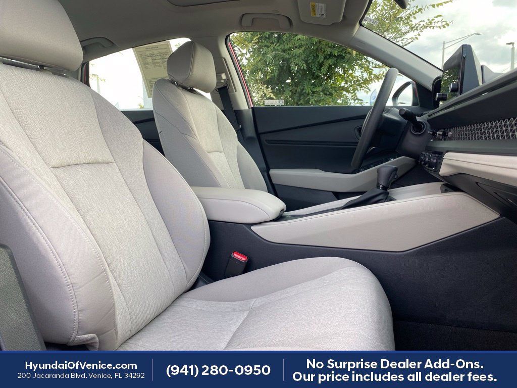 Used 2024 Honda Accord EX image 16