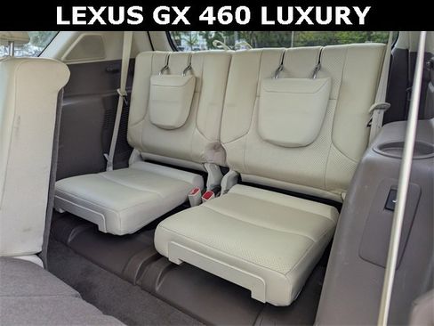 Used 2016 Lexus GX 460 Luxury w/ Preferred Accessory Package image 18