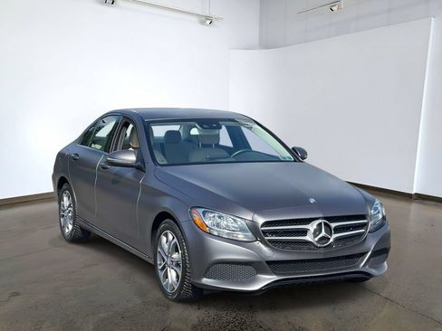 Used 2016 Mercedes-Benz C 300 4MATIC Sedan image 3