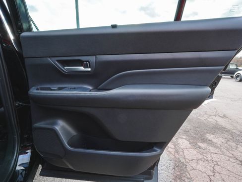 Used 2024 Toyota Grand Highlander XLE image 11