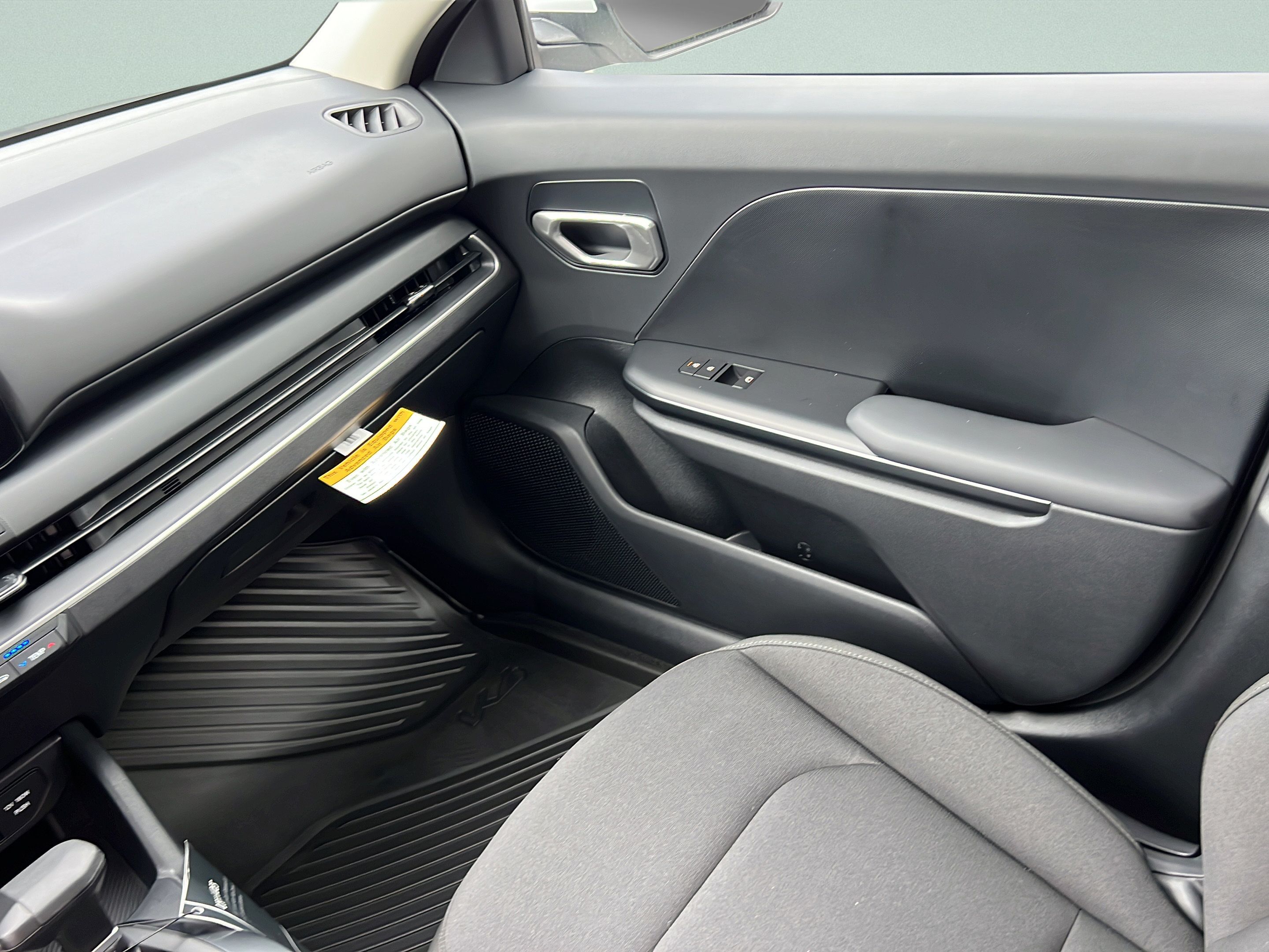 New 2026 Kia K4 FWD image 12