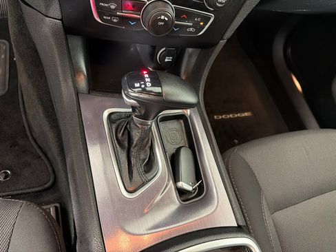 Used 2015 Dodge Charger SE w/ Sport Appearance Group image 15