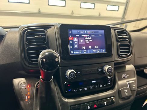 Used 2024 RAM ProMaster 2500 w/ Convenience Group FWD image 20