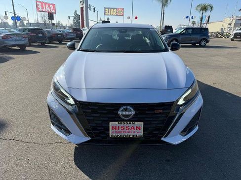 New 2025 Nissan Altima 2.5 SR image 2