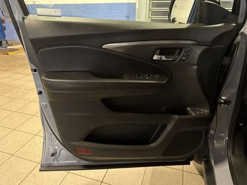 Used 2022 Honda Pilot Special Edition image 32