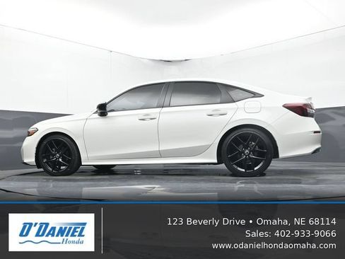 Used 2025 Honda Civic Sport image 10