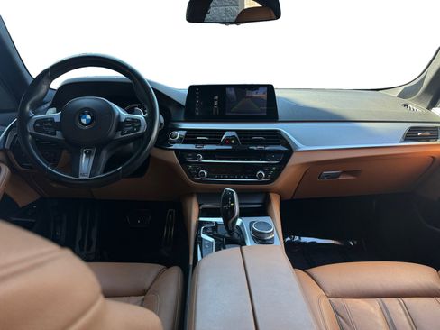 Used 2019 BMW 530e RWD image 10