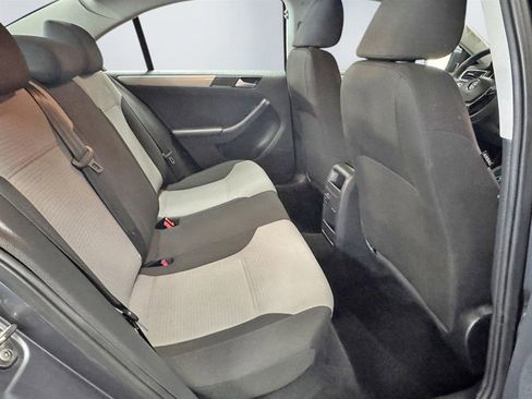 Used 2018 Volkswagen Jetta S w/ Cold Weather Package image 22