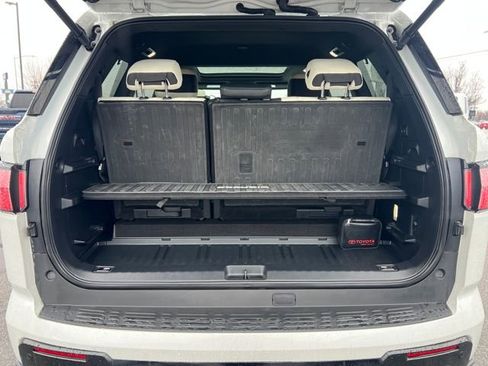Used 2024 Toyota Sequoia Capstone image 12