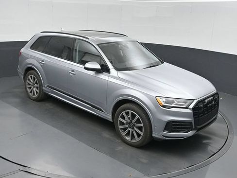 Used 2023 Audi Q7 2.0T Premium Plus w/ Premium Plus Package AWD/4WD image 32