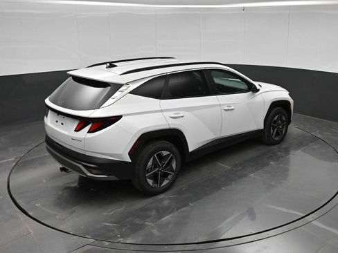 New 2026 Hyundai Tucson SEL w/ Tow & Go Package AWD/4WD image 32